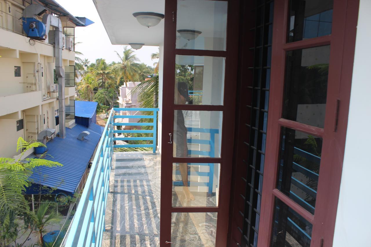 Puthenchirayil Homestay Thiruvananthapuram Exterior foto